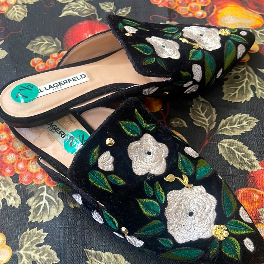 🎉KARL LARGERFELD (Paris) velour slides